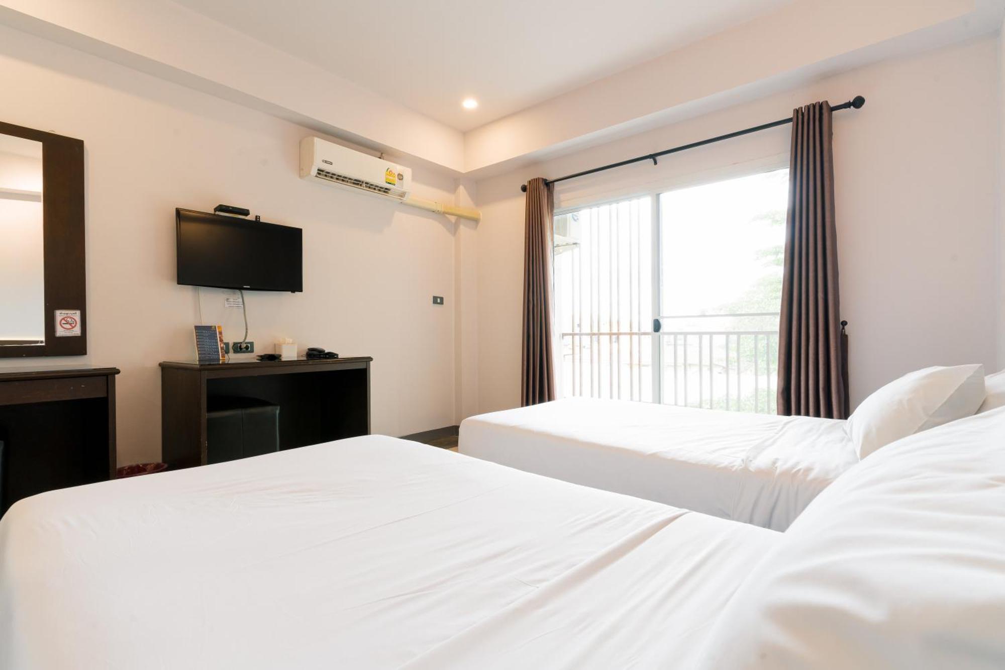 สมายล์ เพลส Hotel เชียงราย ภายนอก รูปภาพ